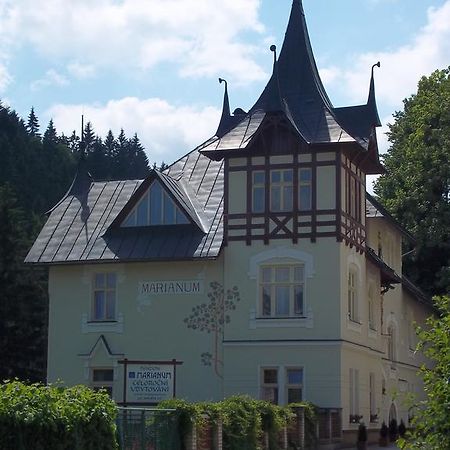Marianum Jl,S.R.O. Hotel Janske Lazne Luaran gambar