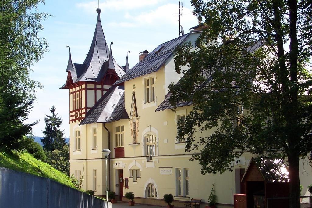 Marianum Jl,S.R.O. Hotel Janske Lazne Luaran gambar